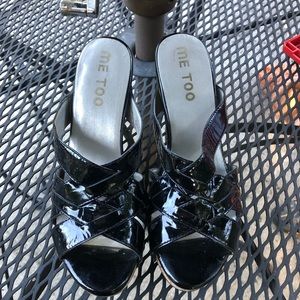 EUC Me Too Patent Leather Wedges